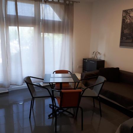 Kertvarosi Apartman II Tiszaújváros Dış mekan fotoğraf