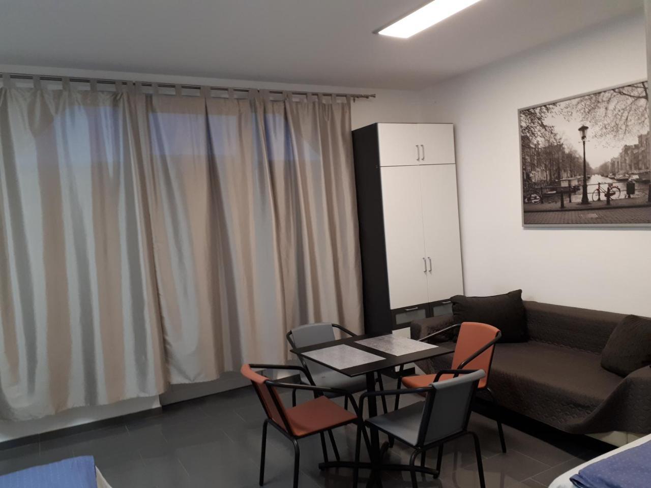 Kertvarosi Apartman II Tiszaújváros Dış mekan fotoğraf