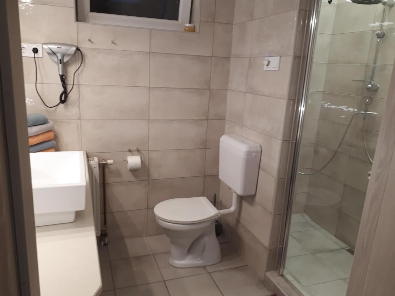 Kertvarosi Apartman II Tiszaújváros Dış mekan fotoğraf